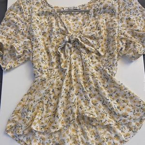 Abercrombie & Fitch tie-up top with yellow flowers